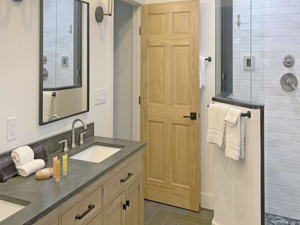 Luxury Peak 8 Ski in ski out 6 bedroom in the heart of Breck!